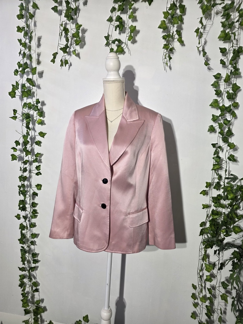 Dana Buchman Light Pink Satin Blazer